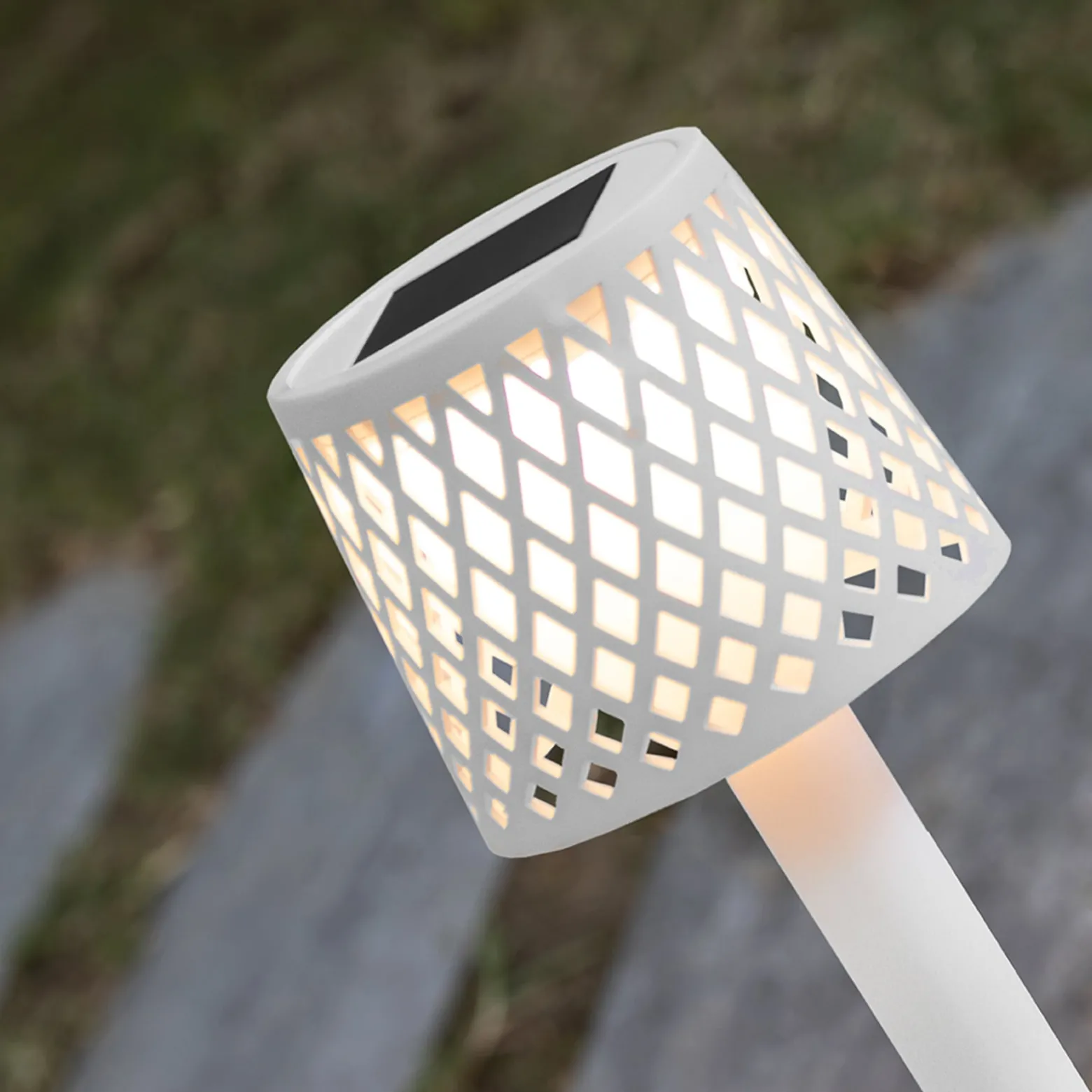 Newgarden LED-aurinkovalaisin Gretita, valkoinen, maapiikki, 4 kpl:n sarja
