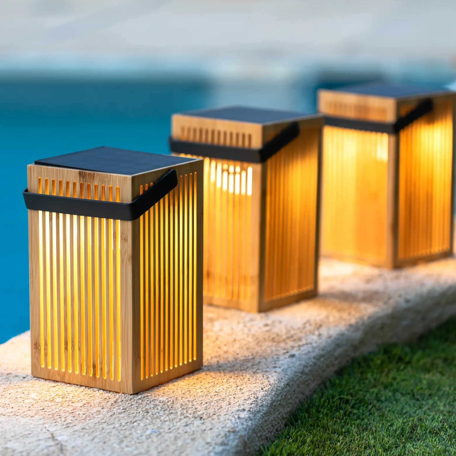 Newgarden Okinawa -LED-aurinko-pöytälamppu bambua