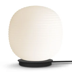 New Works Lantern Globe Medium pöytävalaisin, Ø 30cm
