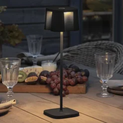 Nice-LED-koristevalaisin, USB-latausliitäntä musta