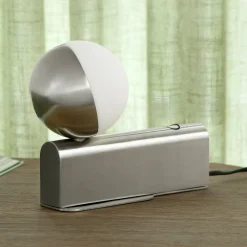 Northern Balancer mini LED-seinävalaisin, teräs