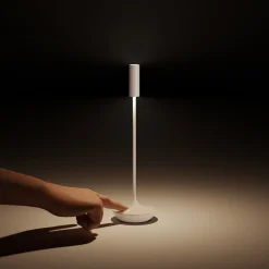 Nucandle LED ladattava pöytävalaisin, valkoinen/hopea, IP54, himmennettävä
