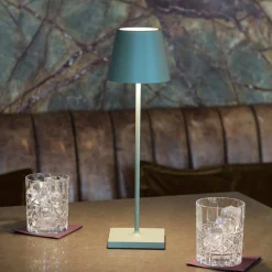 Nuindie LED-ladattava pöytävalaisin, USB-C, salvianvihreä, IP54,