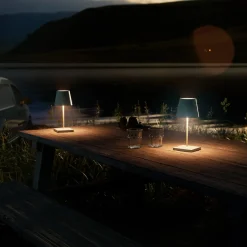 Nuindie mini LED ladattava pöytävalaisin, USB-C, salvianvihreä, himmennettävä