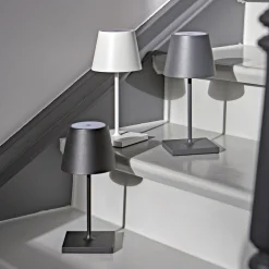 Nuindie mini LED ladattava pöytävalaisin, USB, grafiitti, IP54, himmennettävä