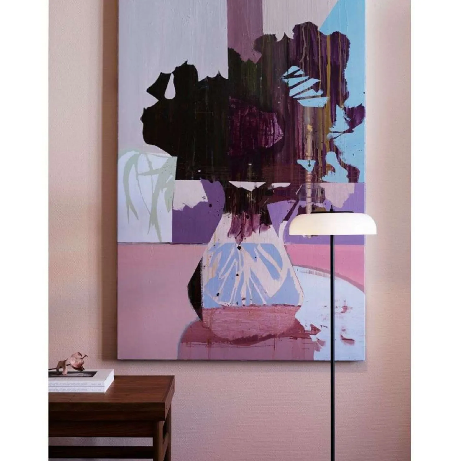 Nuura LED-lattiavalaisin Blossi, korkeus 120 cm, musta/opaalinen