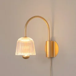 Nuura LED-seinävalaisin Asteea, leveys 16 cm, messinkivärinen/kirkas