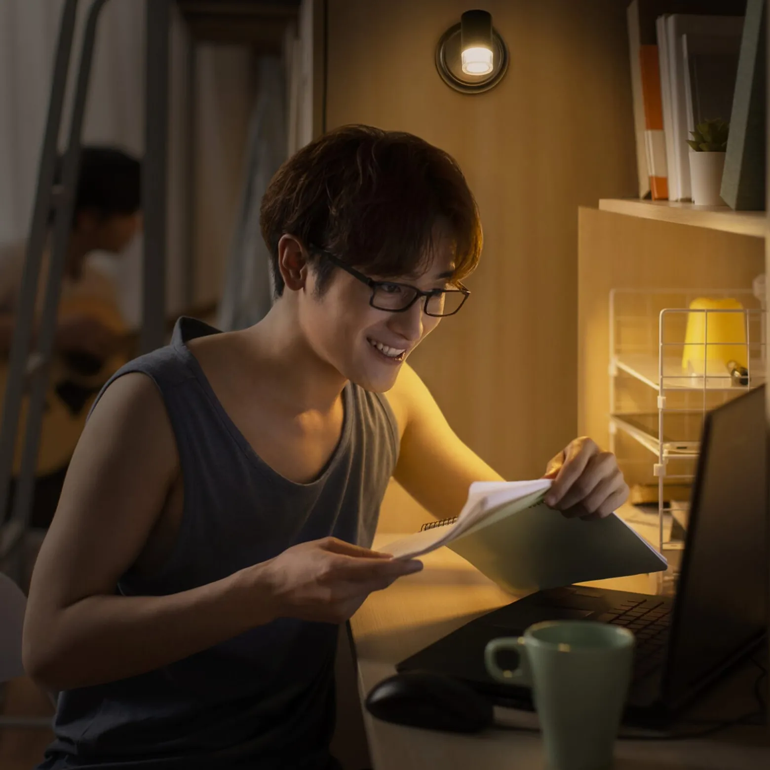 OSRAM LED-akkuinen seinälamppu NIGHTLUX CYLINDER, musta touchdim