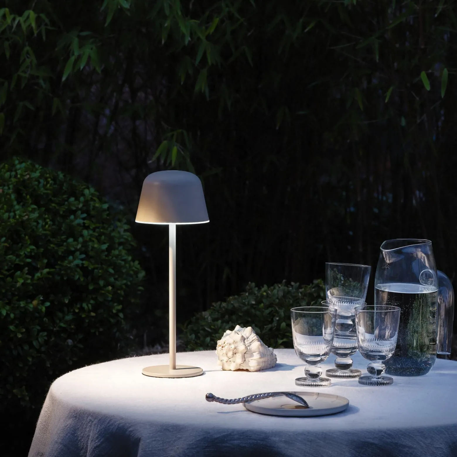 OSRAM LED-akkukäyttöinen pöytälamppu ENDURA STYLE, beige 30 cm IP44 CCT