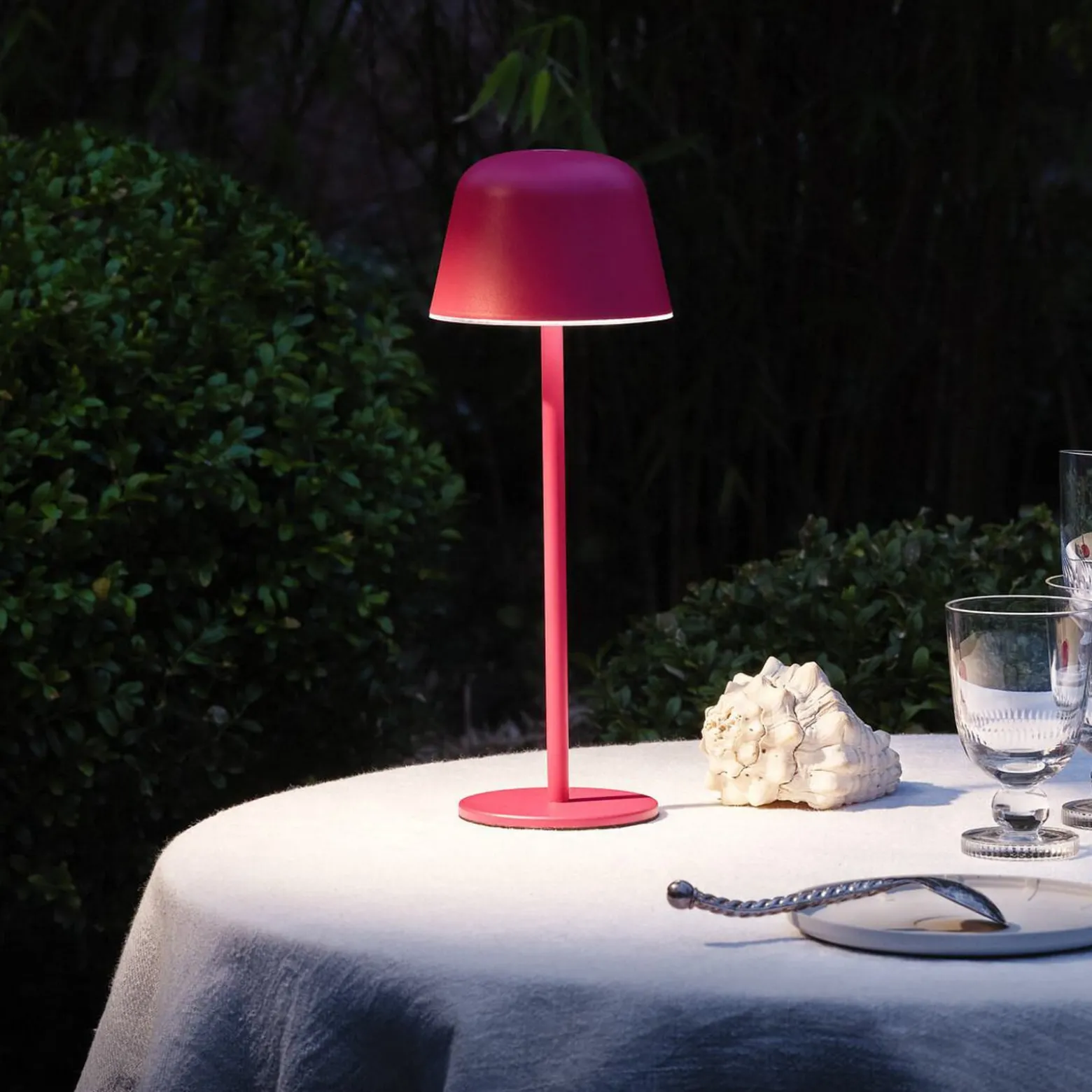 OSRAM LED-akkukäyttöinen pöytälamppu ENDURA STYLE magenta 30 cm IP44 CCT