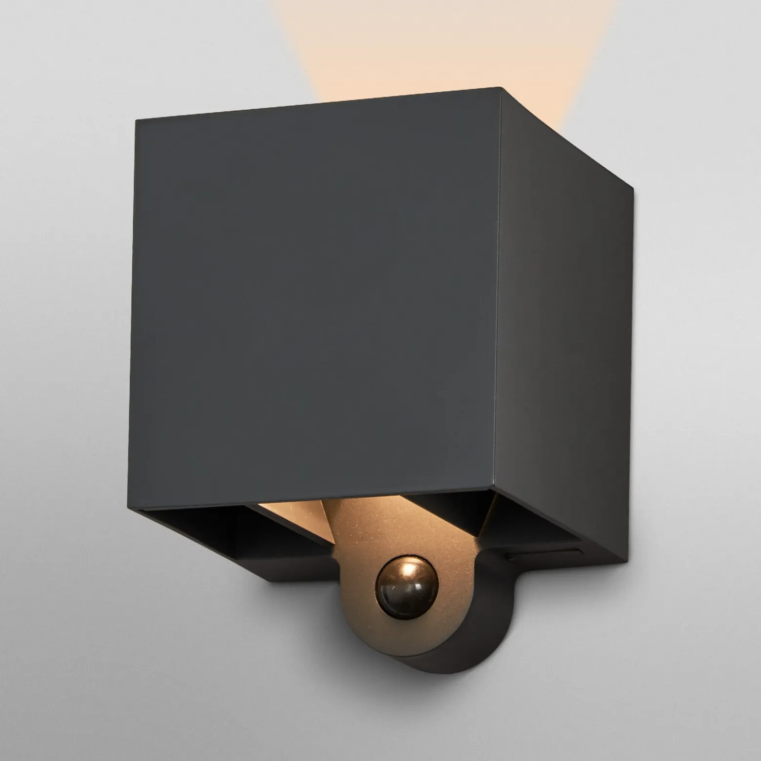 OSRAM LED-akkuulkovalaisin ENDURA STYLE Sensor grafit USB