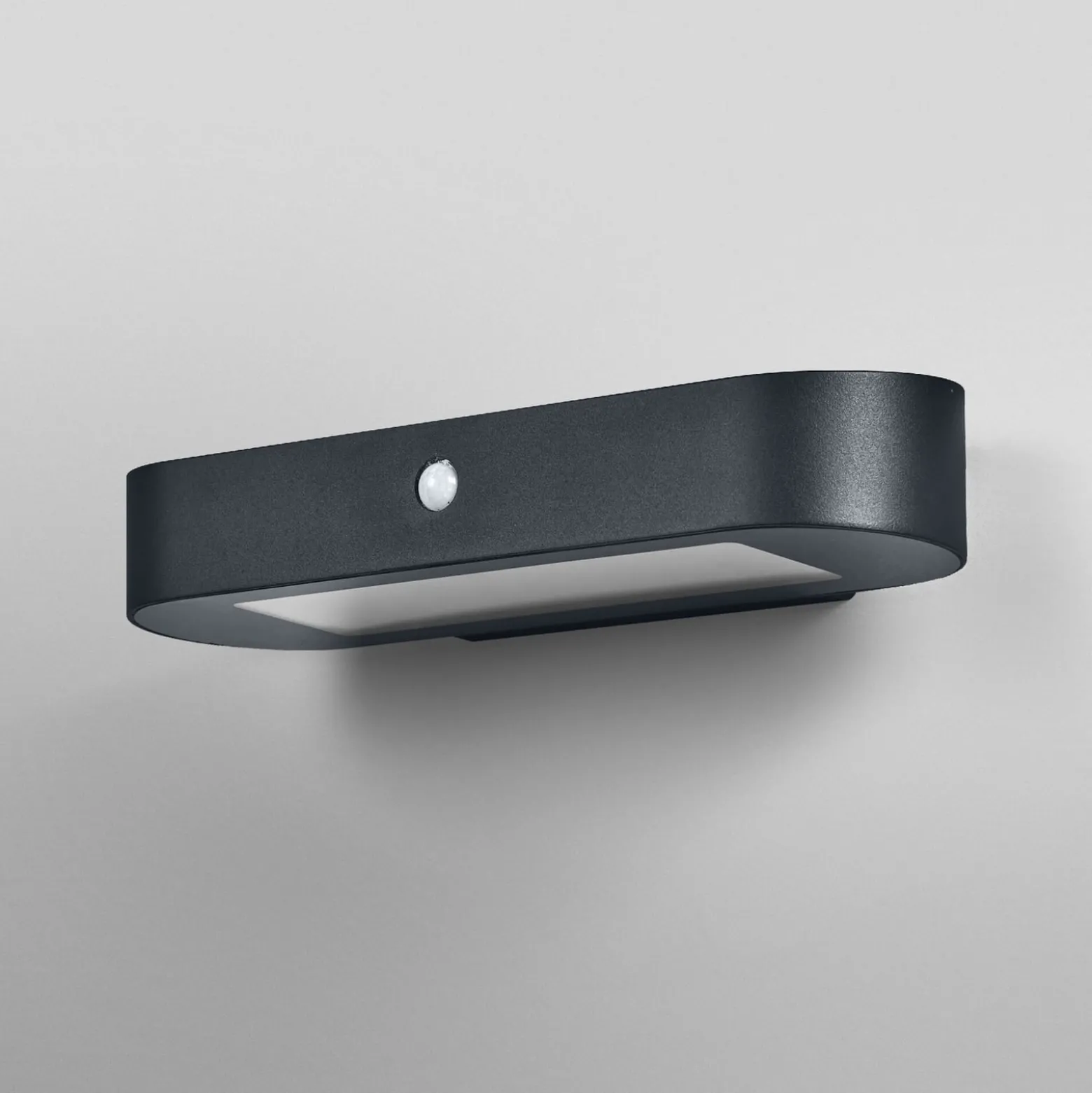 OSRAM LED-anturiseinävalaisin ENDURA STYLE SOLAR OVAL 34 cm 830