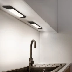 OSRAM LED-kaapinalusvalaisin Linear Edge Sensor 30 cm musta CCT