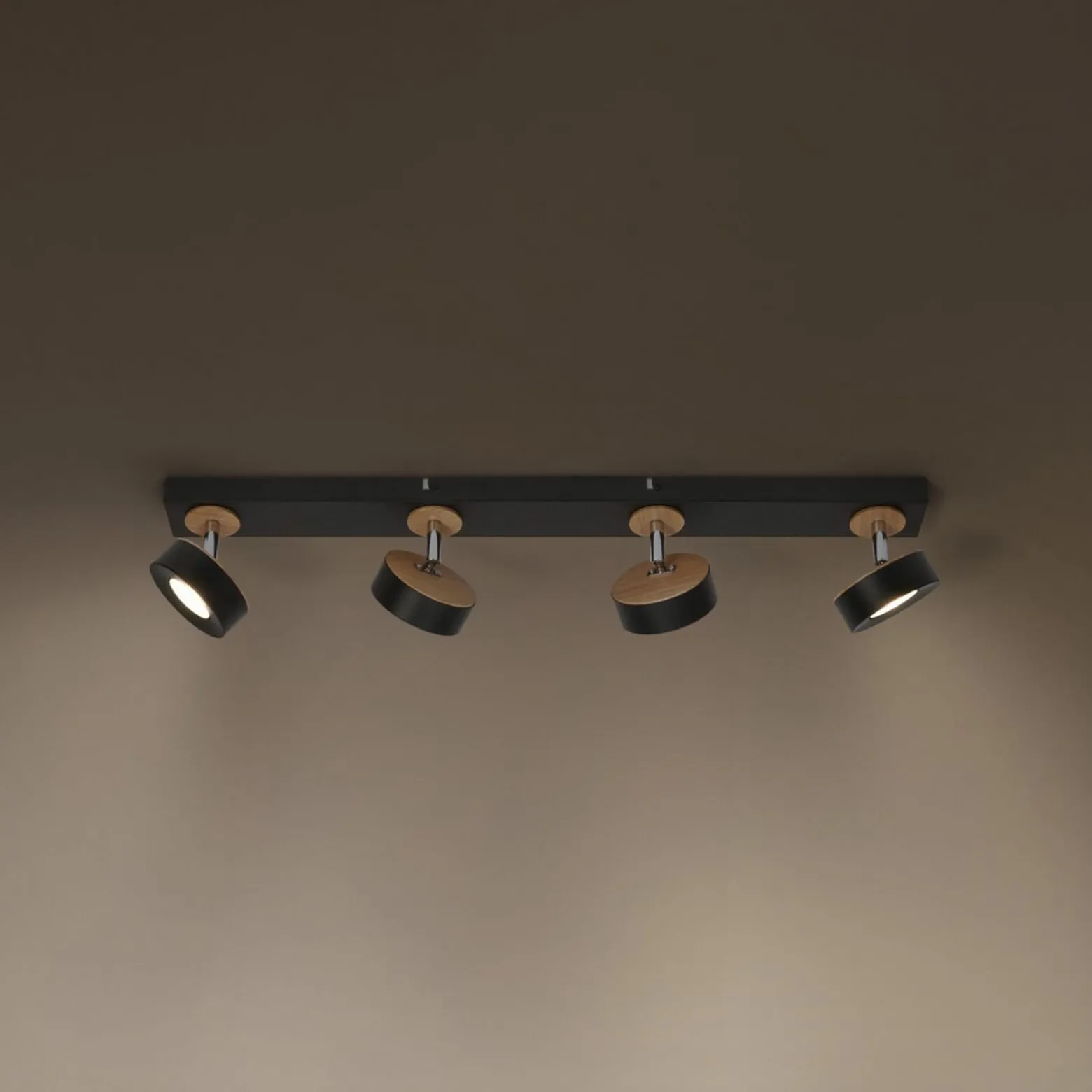 OSRAM LED-kattokohdevalo PLUTO, musta, 4 spotti, 3 000 K