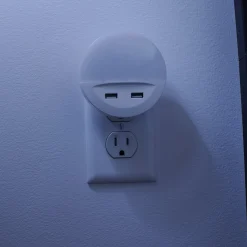 OSRAM LED-pistorasian yövalo LUNETTA USB, valkoinen, Ø 9 cm