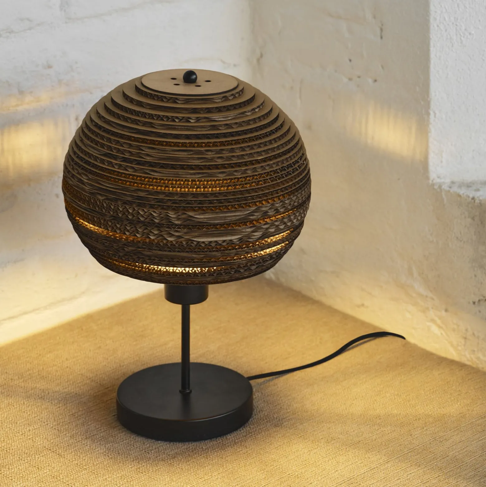 OSRAM pöytävalaisin BALL, ruskea, korkeus 39 cm, aaltopahvi, E27