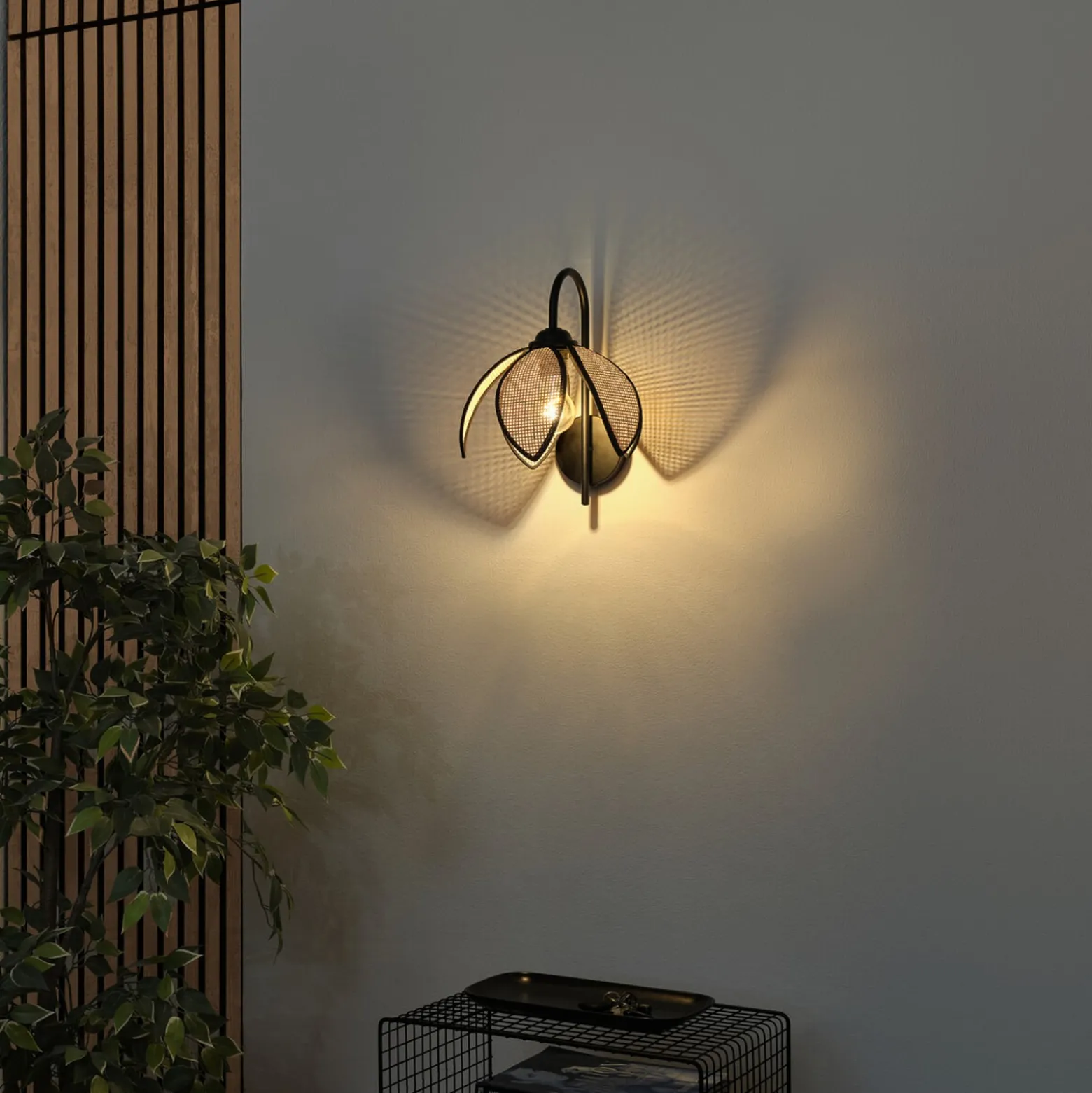 OSRAM seinävalaisin Decor Rattan Lotus, beige/musta, E27