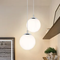 Paulmann riippuvalo Globe, valkoinen satiini/kromi Ø 20 cm IP44