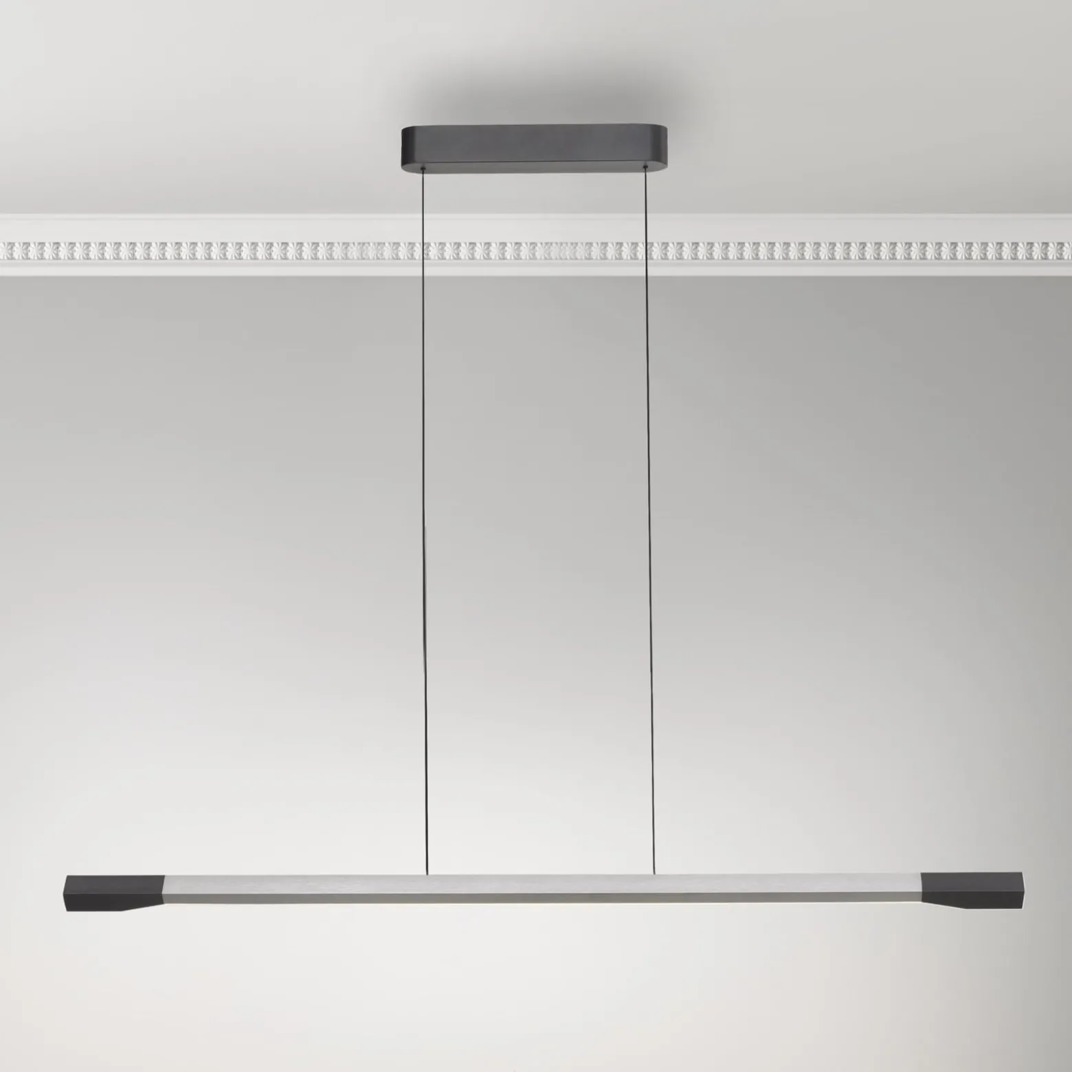 Paul Neuhaus LED-riippuvalaisin Hoop, alumiininvärinen, 128 cm, himmennettävä