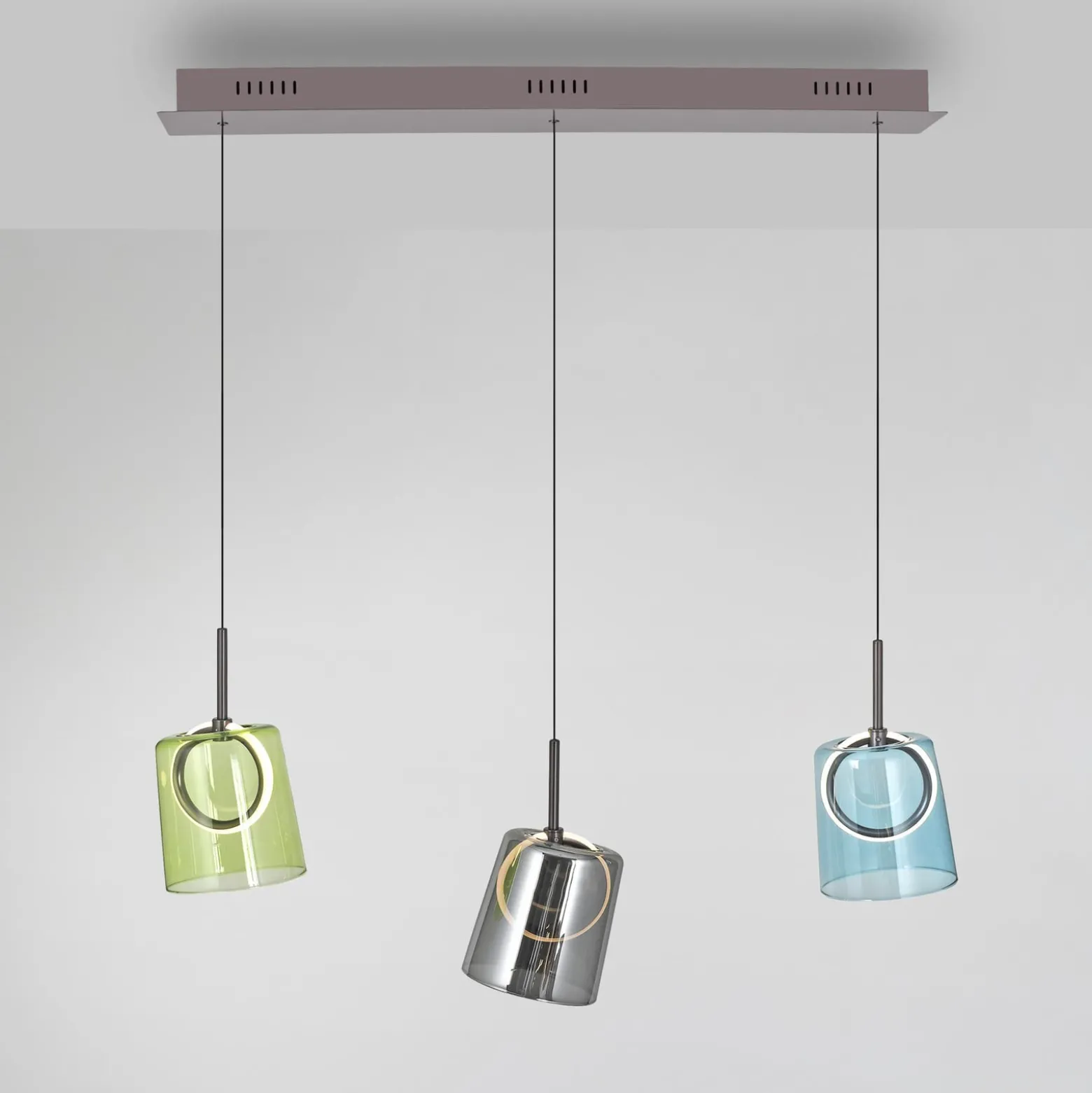 Paul Neuhaus LED-riippuvalaisin Zula, pituus 87 cm, värikäs, 3-valo.