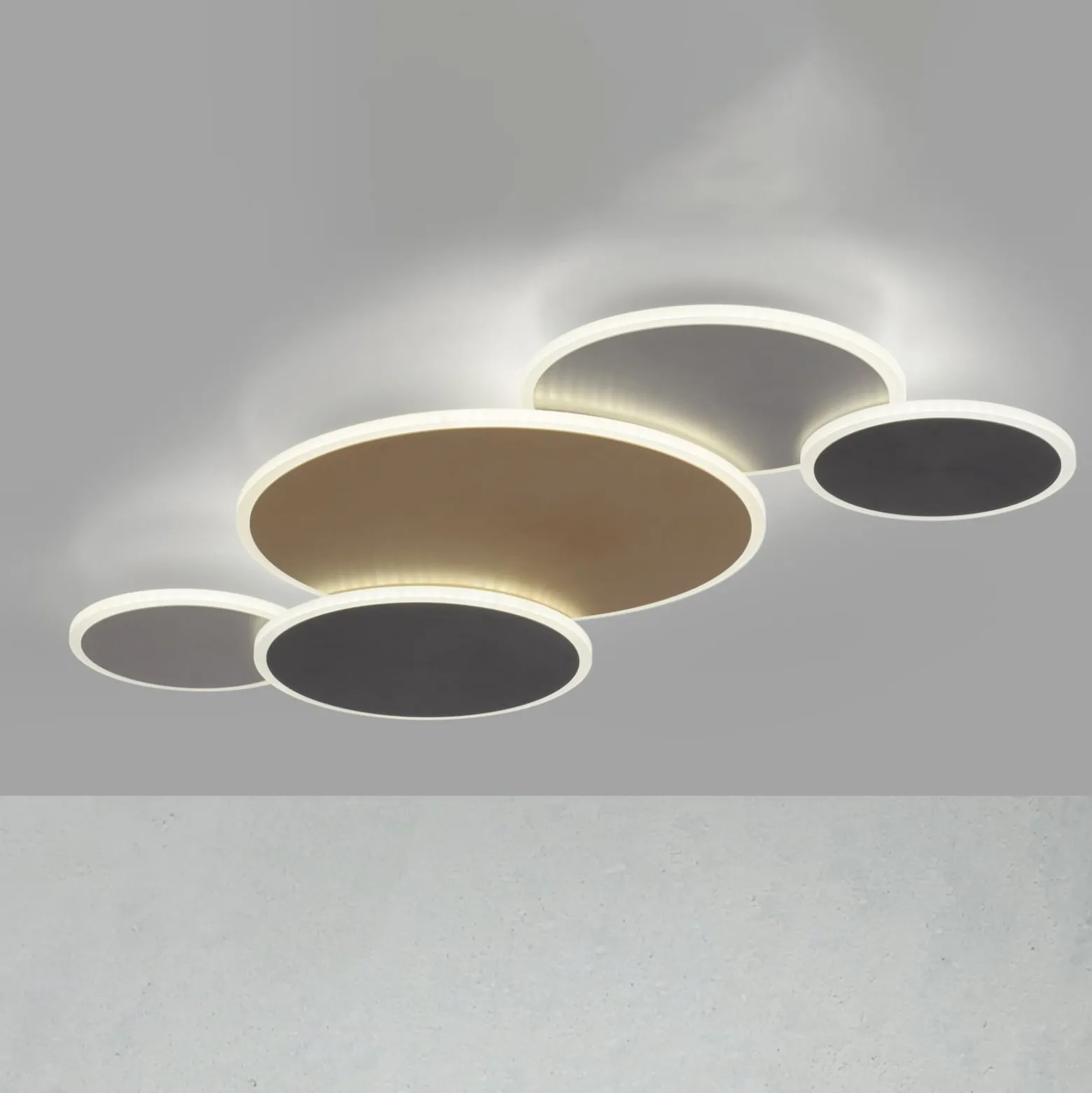 Paul Neuhaus Q-Piato -LED-kattovalo 5-lamppuinen