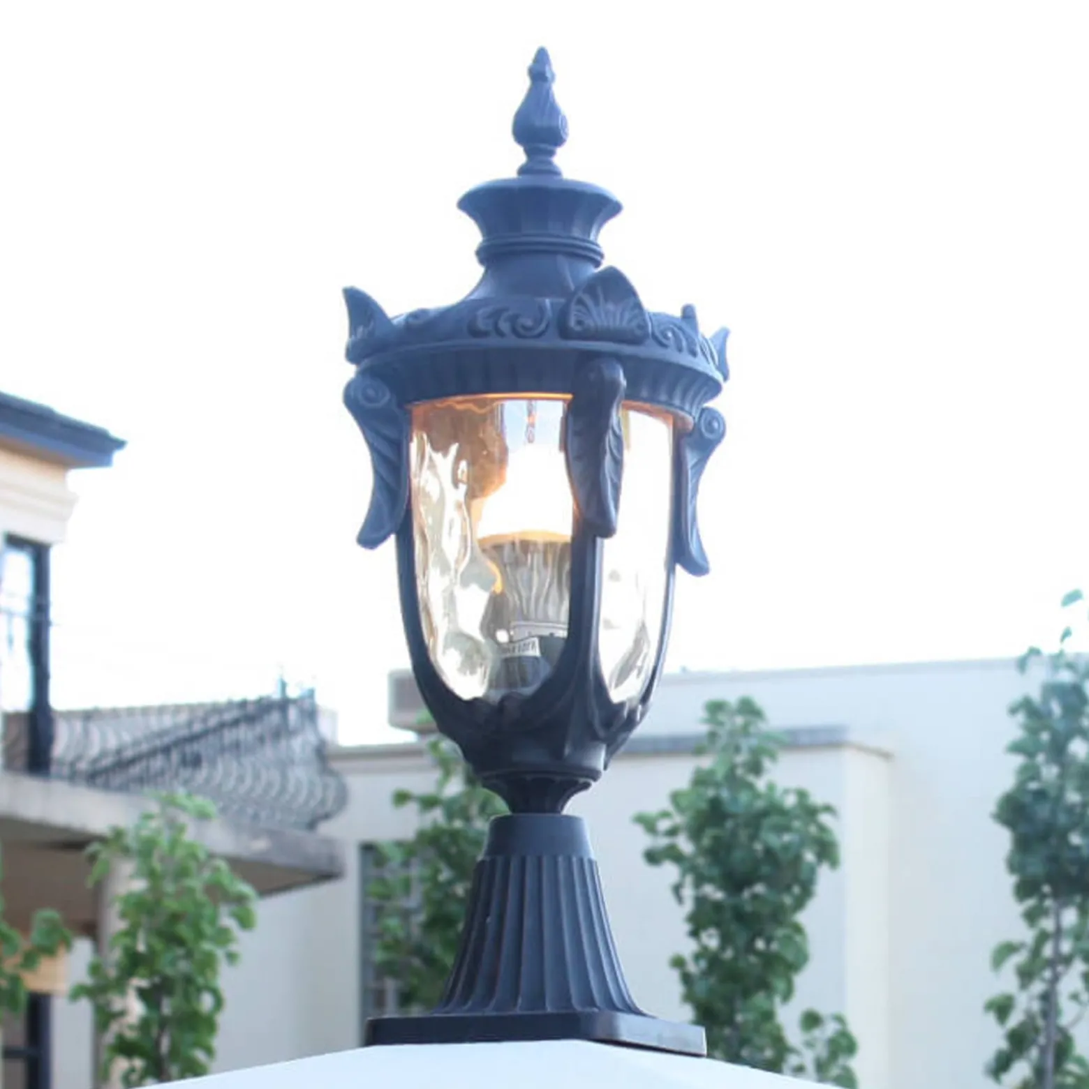 Philadelphia-pollarivalaisin, pronssi/keltainen, 54 cm, IP43