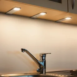 Pinta-asennettava LED-kalustevalaisin Imola, 3 kpl