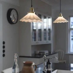 PR Home August riippuvalaisin lasinen varjostin Ø 25 cm, pistoke