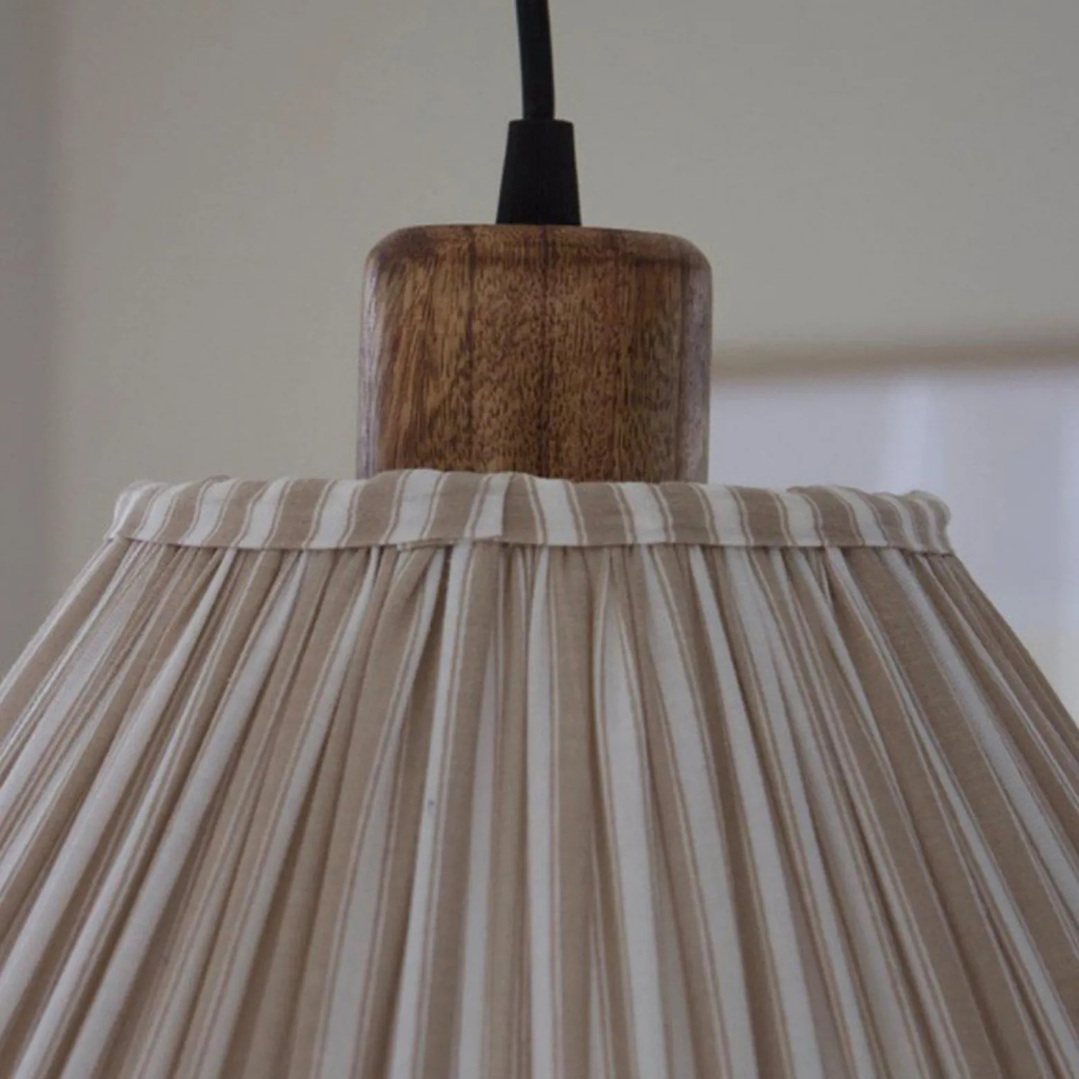 PR Home Estrid-riippuvalo, beige, kangas, Ø 40 cm, E27