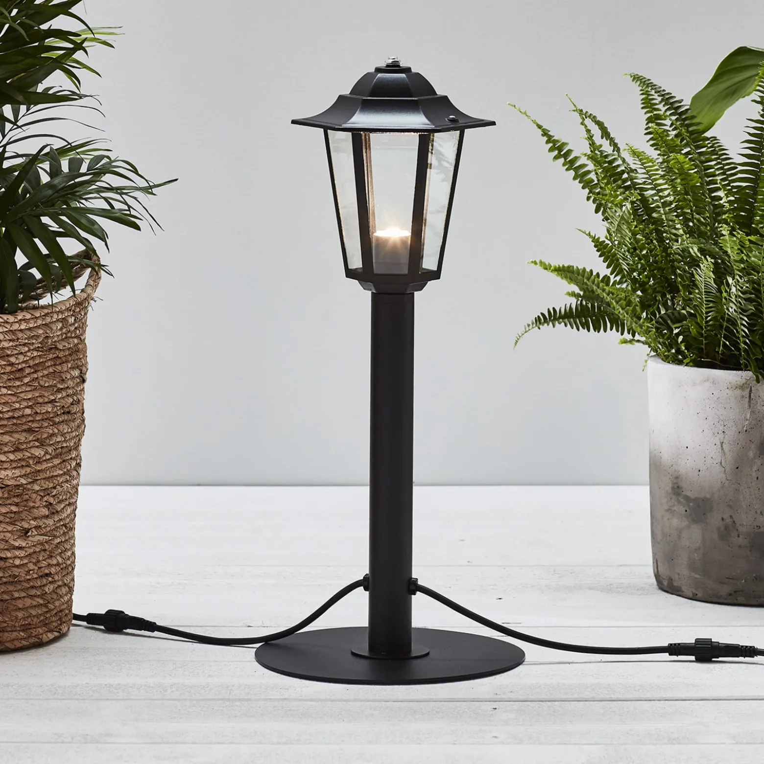 Puutarha 24 LED polku- ja polkuliitäntävalaisin, musta, 3W