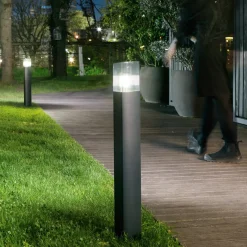 Pylväsvalaisin DARK, antrasiitti/savuharmaa, ruostumaton teräs, anturi