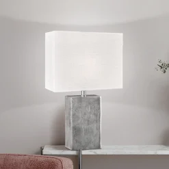 Pöytävalaisin Amiens, valkoinen/nikkeli, korkeus 50 cm, pellava/metalli