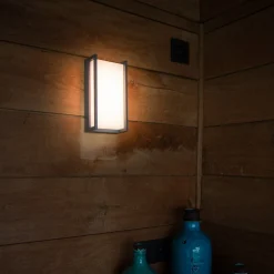QUBO LED-ulkoseinälamppu, tummanharmaa 22 cm IP54 RGB CCT