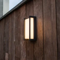 QUBO-LED-ulkoseinälamppu, tummanharmaa, korkeus 22 cm, metallia, IP54