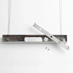 Quitani LED-riippuvalaisin Hiba, luonnon tammi, pituus 118 cm