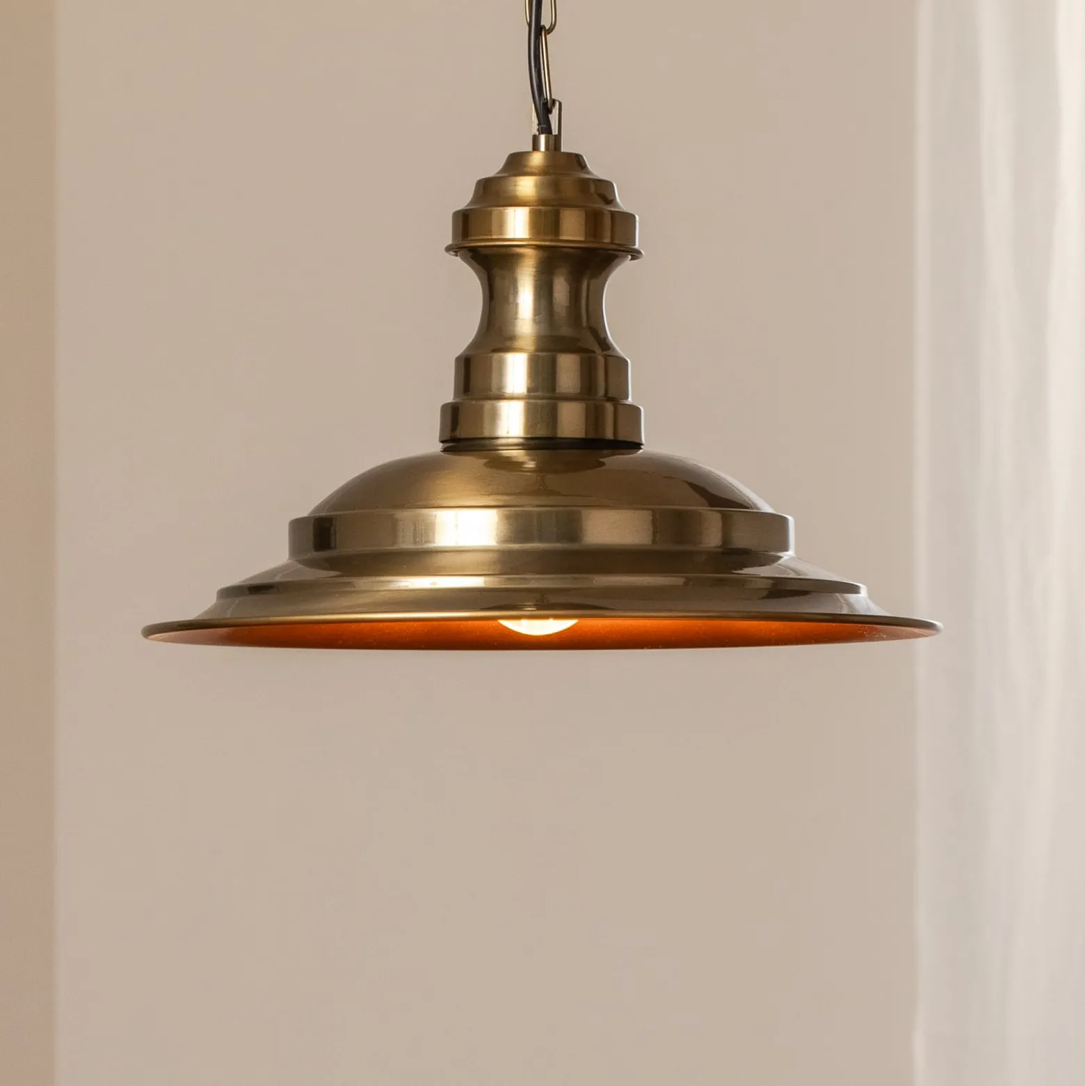 Riippuvalaisin Sivani MR-637, antiikkikulta, metalli, Ø 39 cm