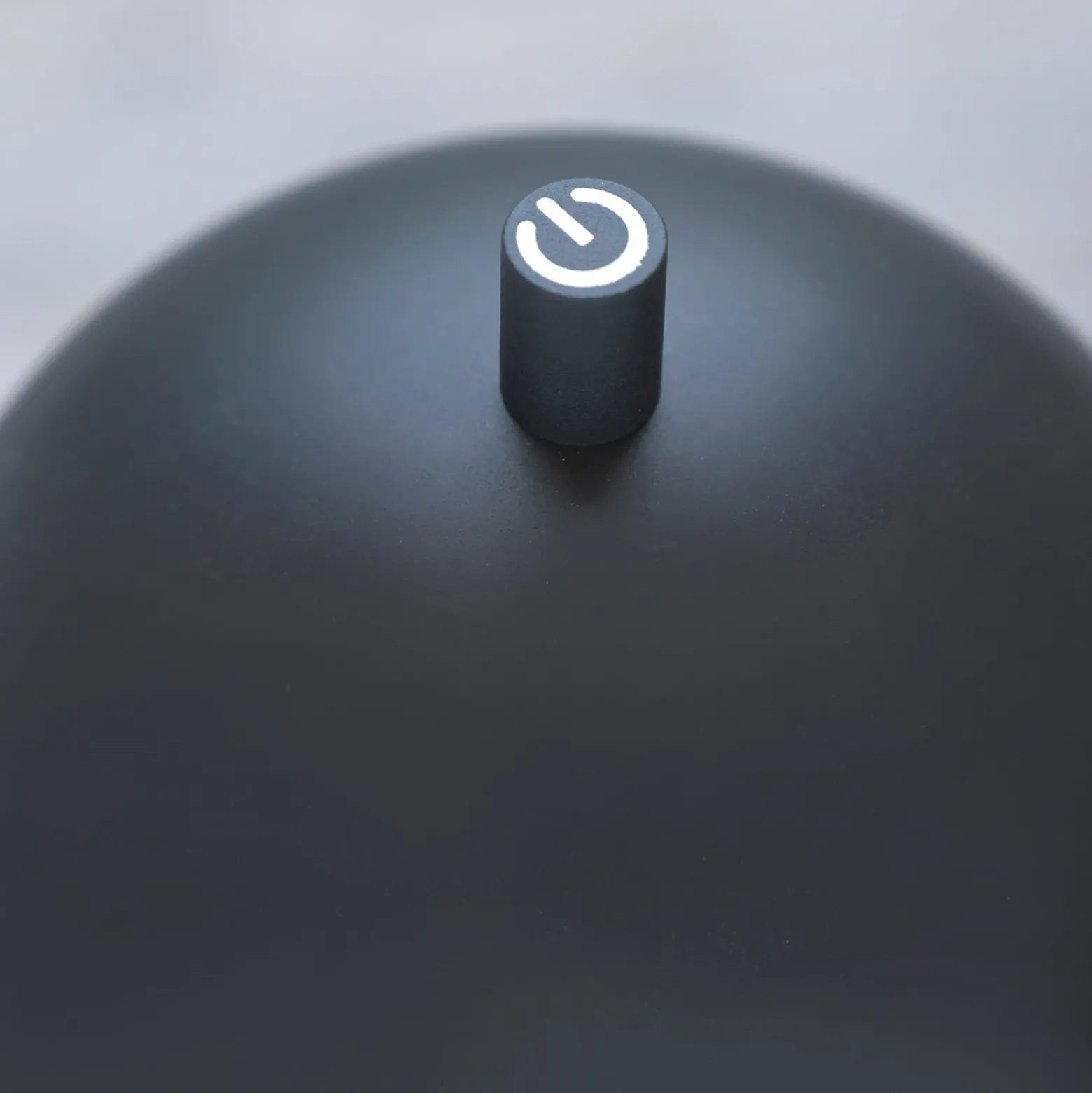 Schöner Wohnen LED-akkukäyttöinen lattiavalo Bellis, musta, IP54