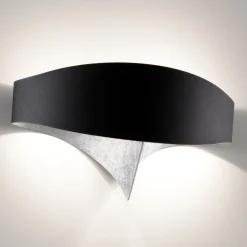 Scudo LED-seinävalaisin hopeanvärisellä lehdellä