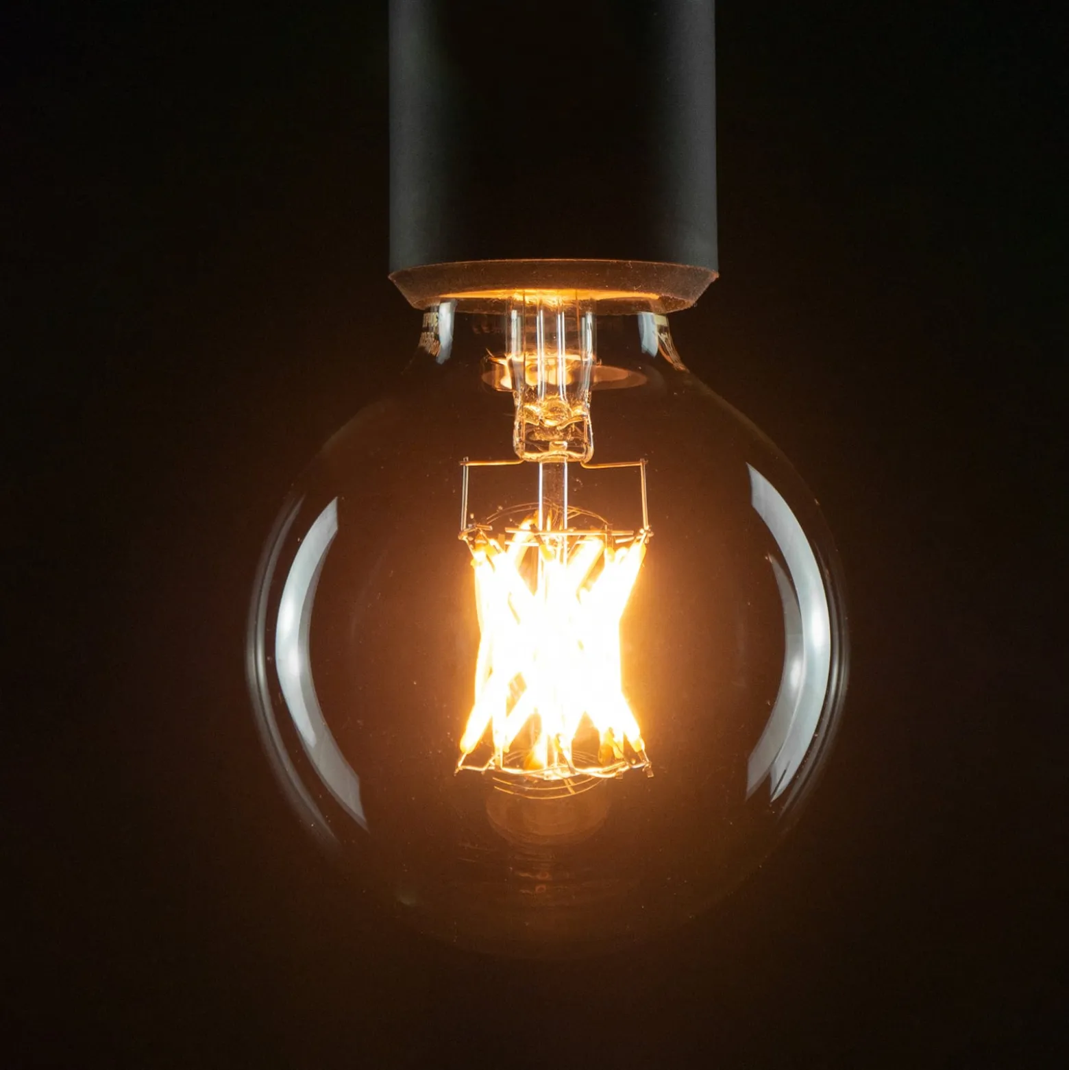 SEGULA-LED-globe-lamppu E27 5W 922 G80 Filament