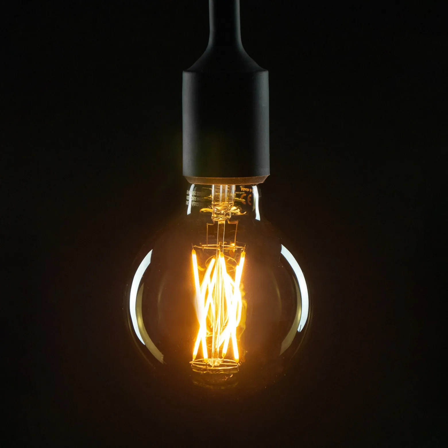 SEGULA-LED-lamppu E27 5 W G95 1900K himmen. smoke