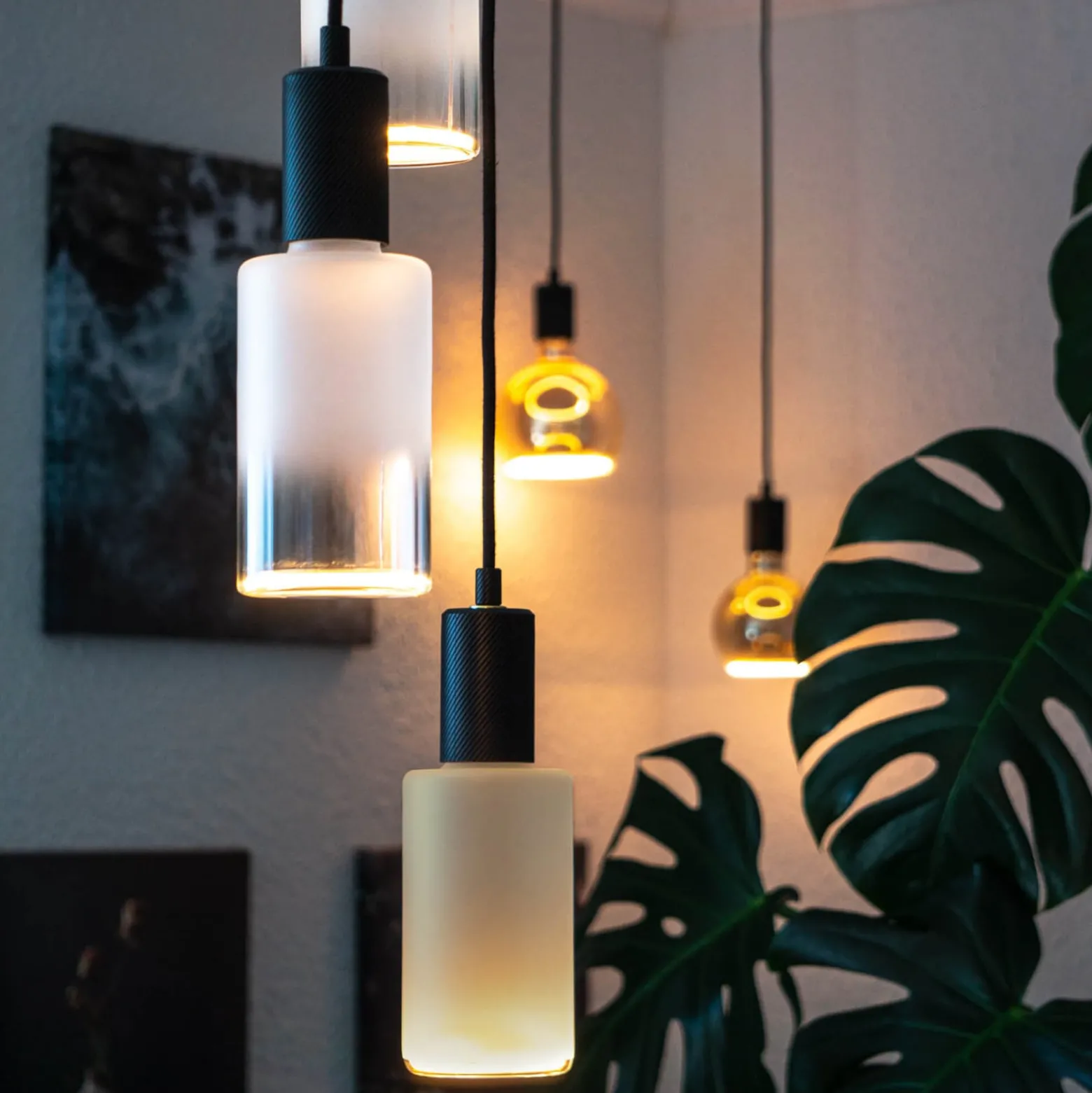 SEGULA LED-lamppu Floating Cylinder E27 4,5 W 922 dim