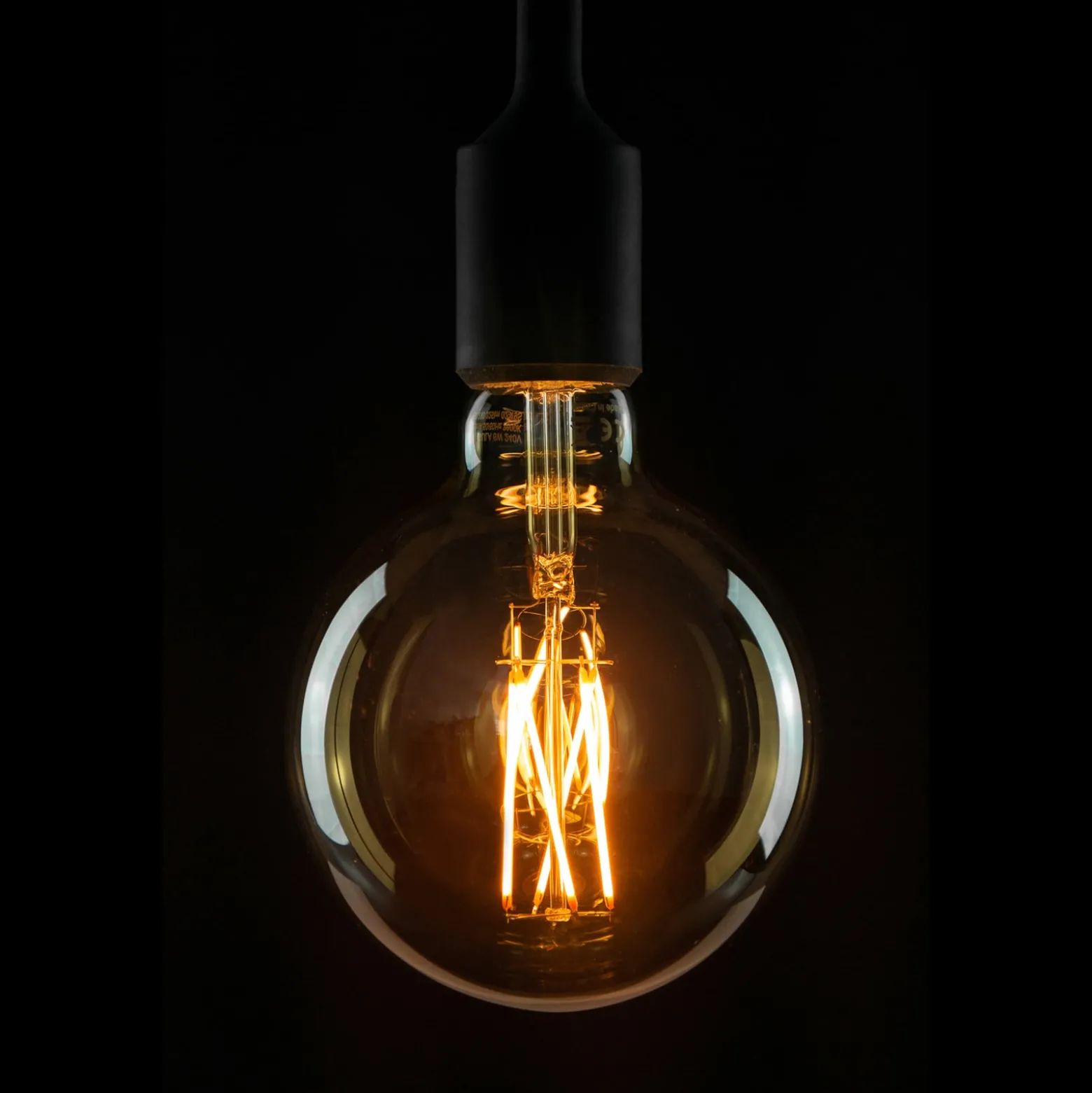 SEGULA LED-pallolamppu E27 G125 5W 2200K kultainen himmennettävä