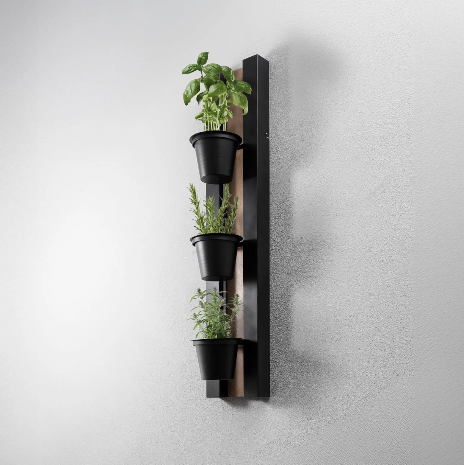 Seinävalaisin Hylly, musta/puunvärinen teräspuu, 90cm korkea