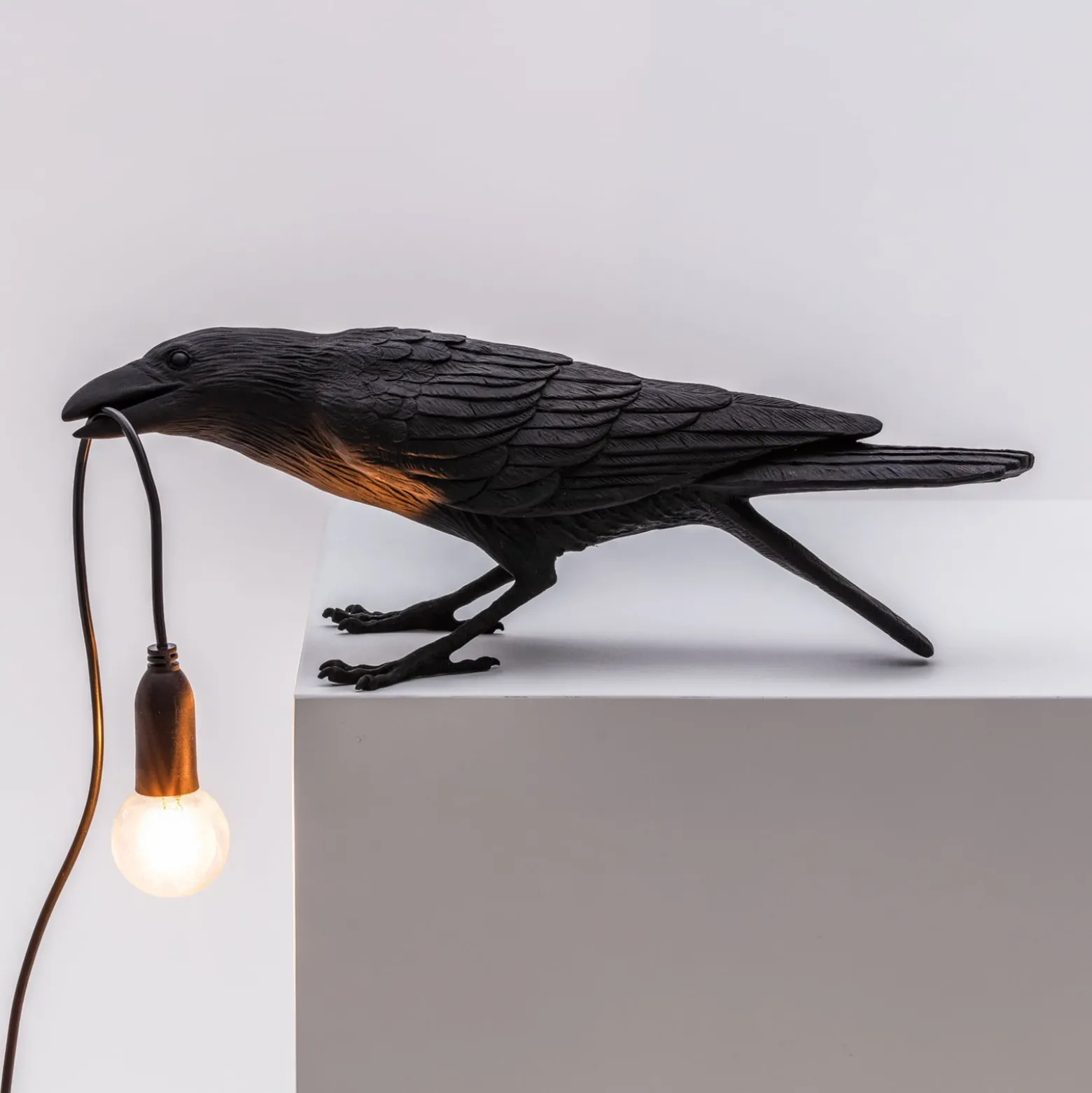 SELETTI Bird Lamp leikkisä LED-pöytävalaisin, musta