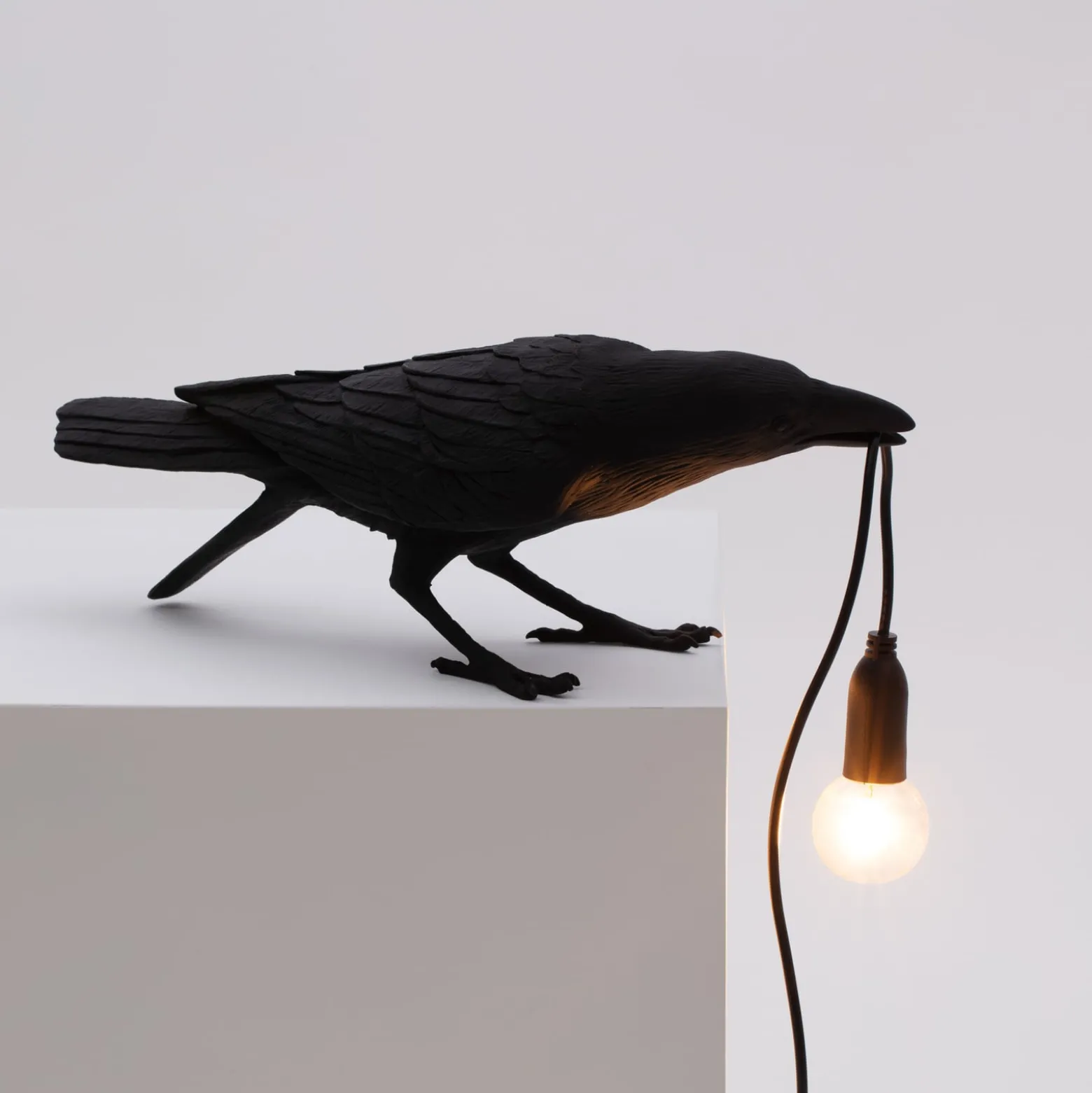 SELETTI Bird Lamp leikkisä LED-pöytävalaisin, musta