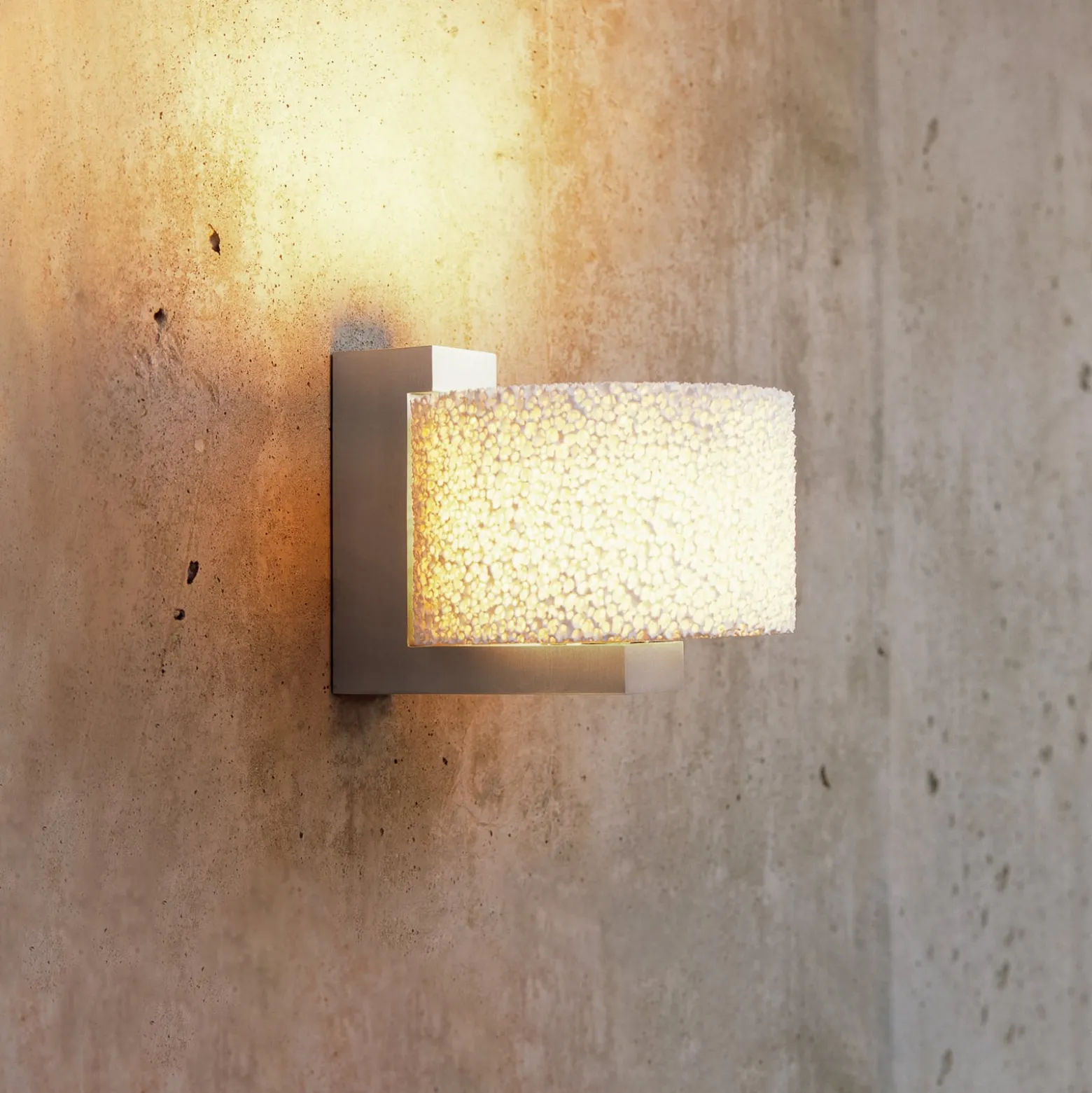 serien.lighting Reef LED-seinävalaisin, harjattu