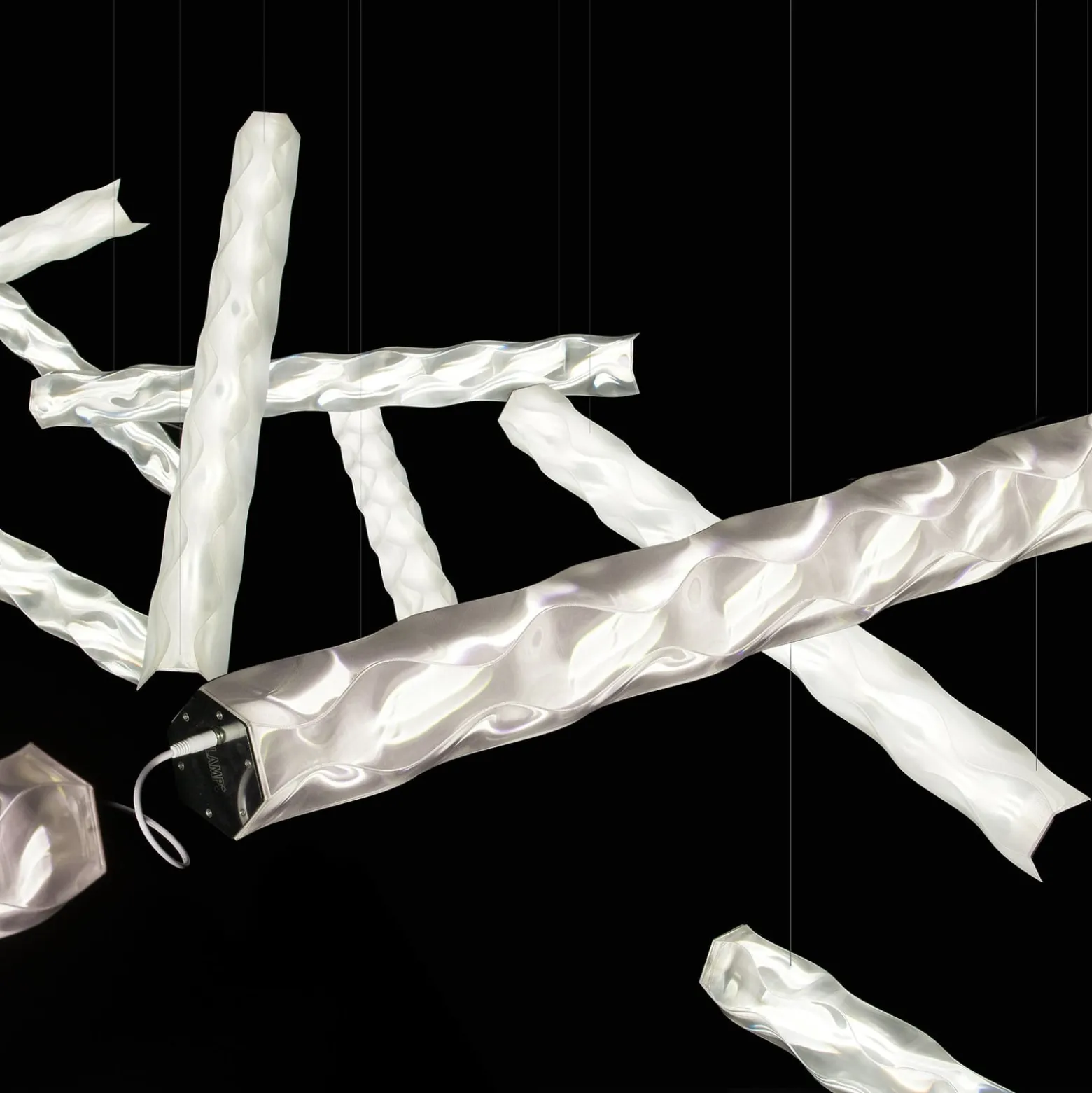 Slamp Hugo Prisma 24V LED-designer-riippuvalaisin