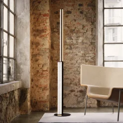Slamp LED-lattiavalaisin Modula kierretty, laskostettu, musta