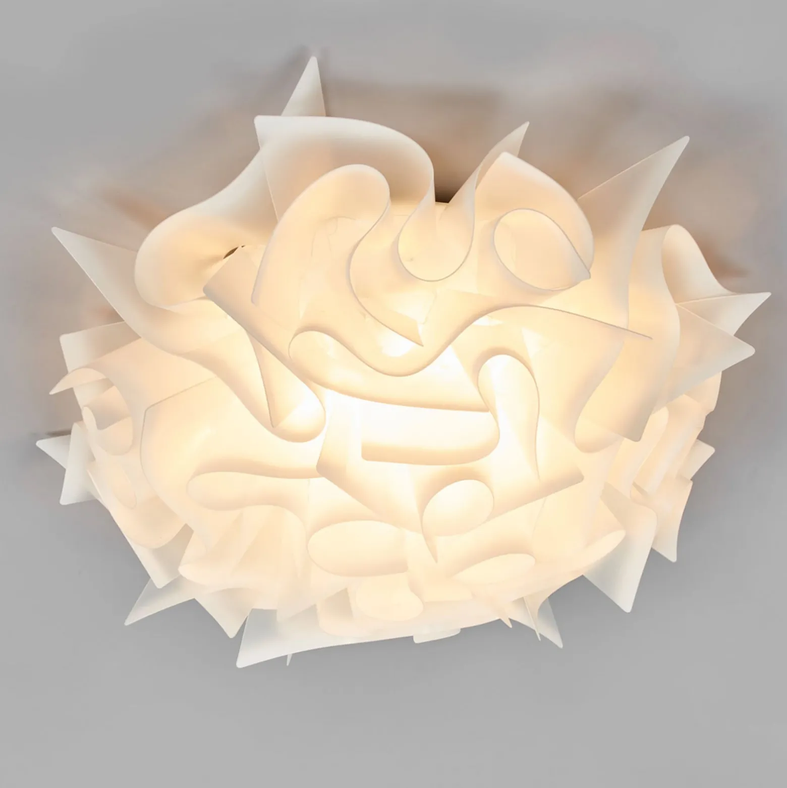 Slamp Veli -design-kattovalo, Ø 53 cm, opaali