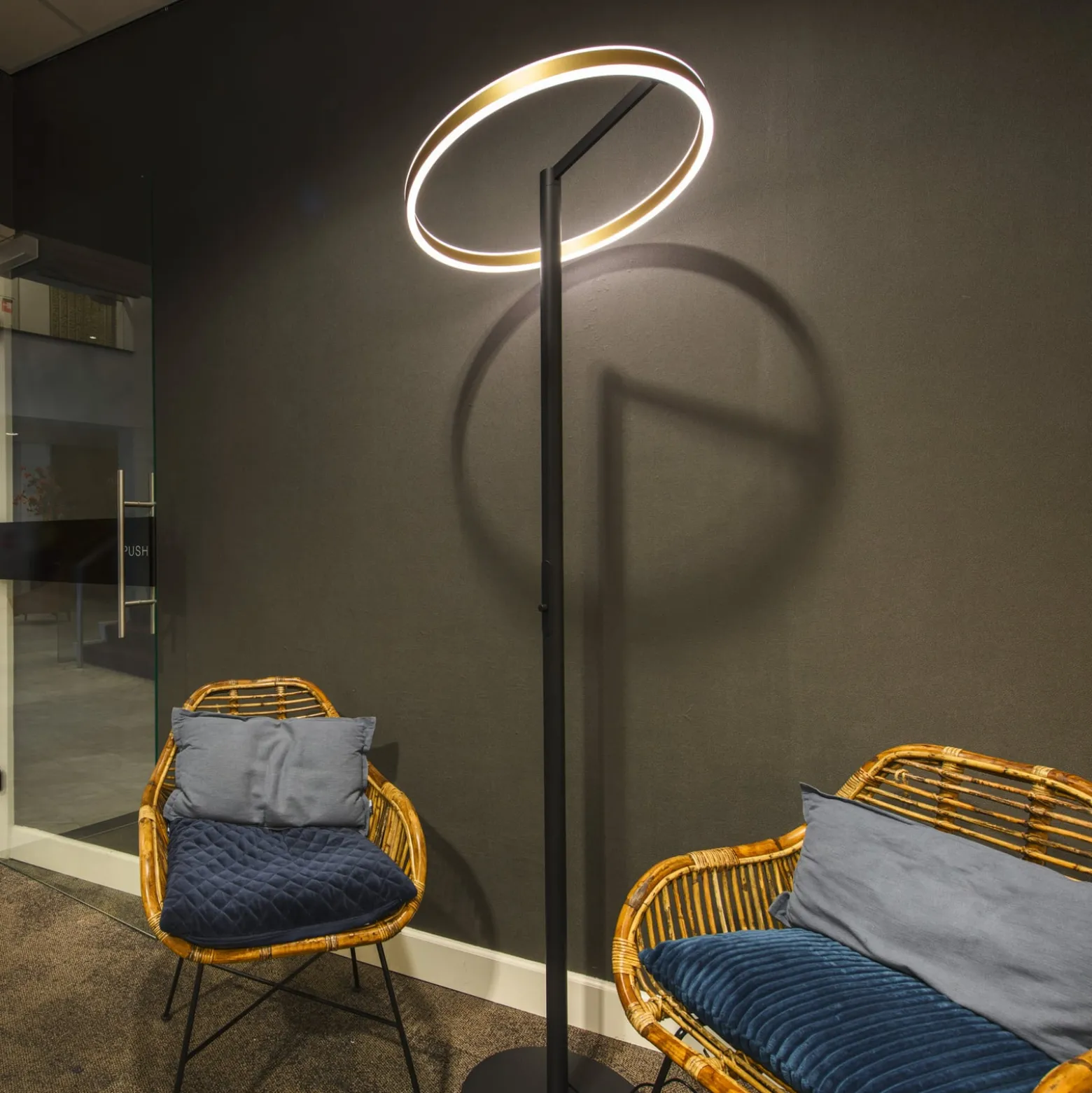 SLV LED-lattiavalo One Straight, musta/messinki, 2700/3000 K